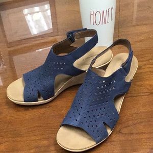 Cute Rockport navy wedges
